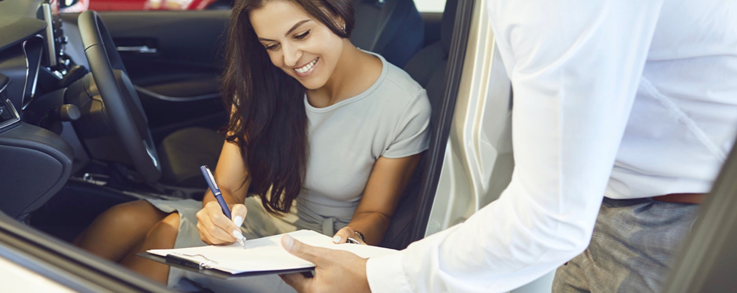 Leasing vs. Buying at Your CDJR Dealership