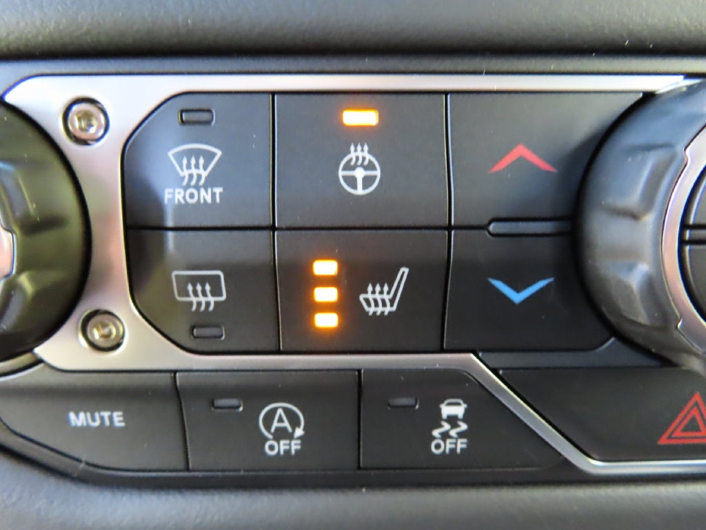 2027 Jeep Wrangler WRANGLER 4-DOOR SAHARA