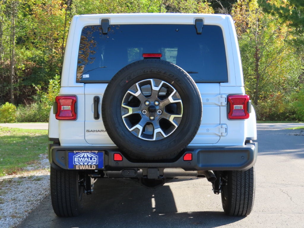 2027 Jeep Wrangler WRANGLER 4-DOOR SAHARA