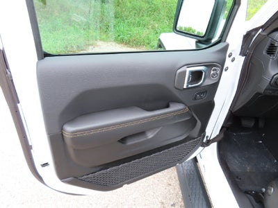 2027 Jeep Wrangler WRANGLER 4-DOOR SAHARA