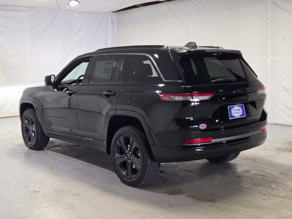 2027 Jeep Grand Cherokee GRAND CHEROKEE LIMITED RESERVE 4X4