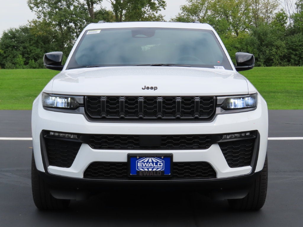 2027 Jeep Grand Cherokee GRAND CHEROKEE LIMITED 4X4
