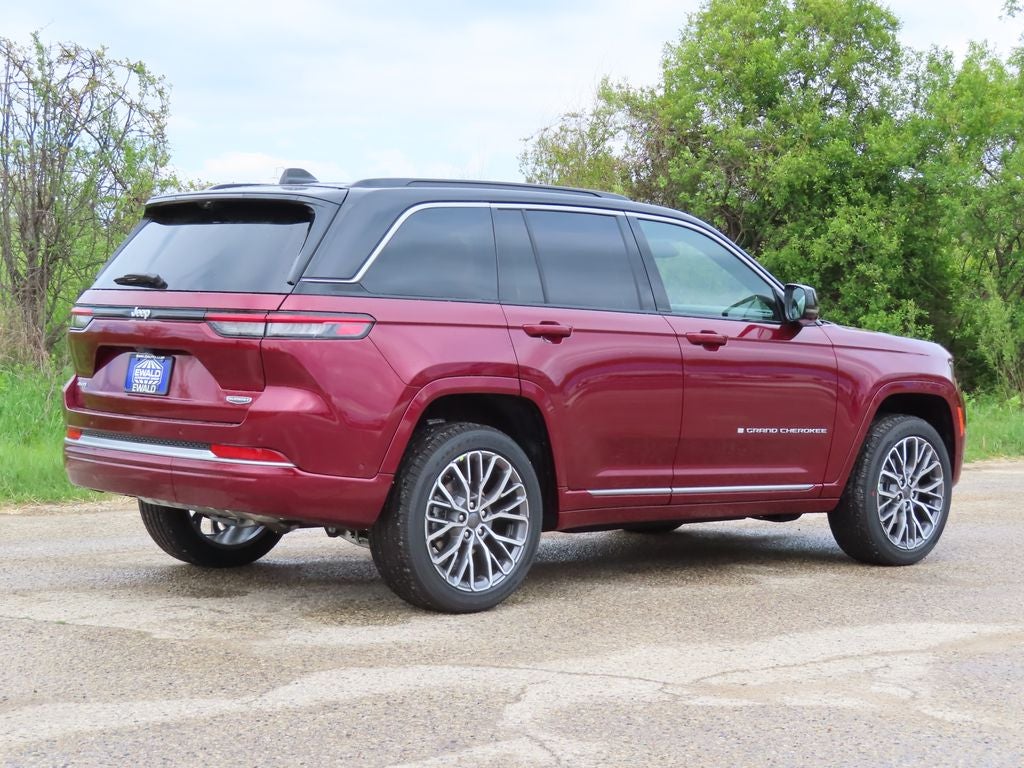 2026 Jeep Grand Cherokee GRAND CHEROKEE SUMMIT 4X4
