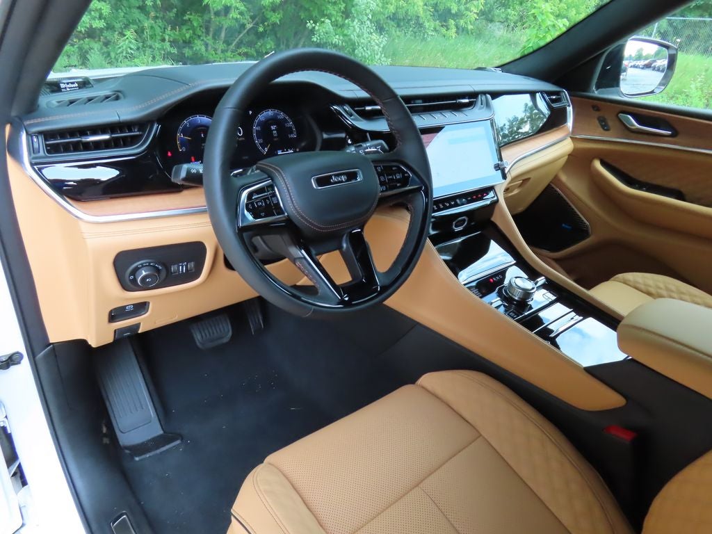 2026 Jeep Grand Cherokee GRAND CHEROKEE SUMMIT 4X4