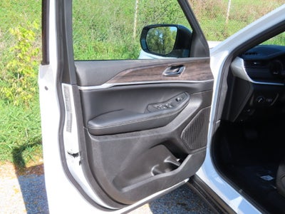 2027 Jeep Grand Cherokee L GRAND CHEROKEE L LAREDO ALTITUDE 4X4
