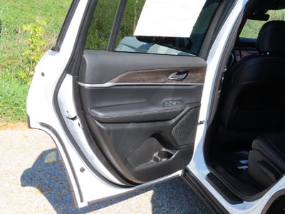 2027 Jeep Grand Cherokee L GRAND CHEROKEE L LAREDO ALTITUDE 4X4