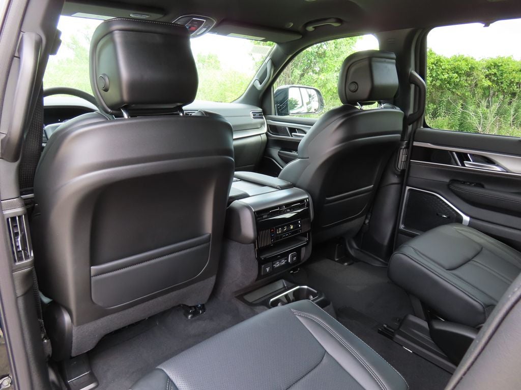 2026 Jeep Grand Wagoneer L GRAND WAGONEER L LIMITED ALTITUDE 4X4