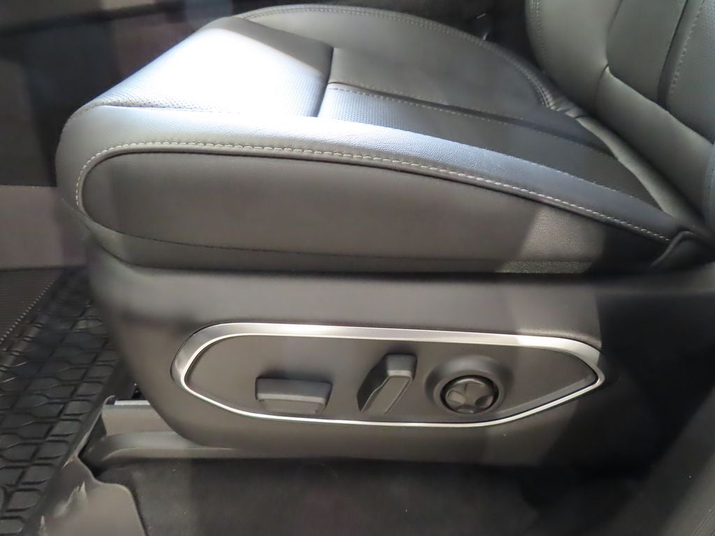 2026 Jeep Grand Wagoneer GRAND WAGONEER LIMITED ALTITUDE 4X4