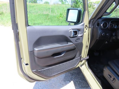 2026 Jeep Gladiator GLADIATOR SAHARA 4X4