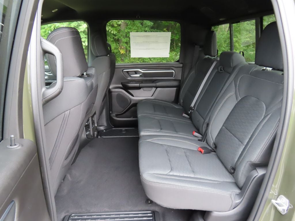 2027 RAM 1500 RAM 1500 BIG HORN CREW CAB 4X4 5'7' BOX