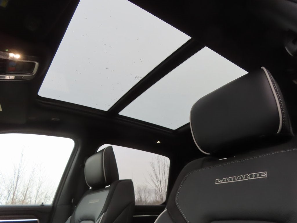 2026 RAM 1500 RAM 1500 LARAMIE CREW CAB 4X4 5'7' BOX