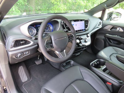 2027 Chrysler Pacifica PACIFICA SELECT