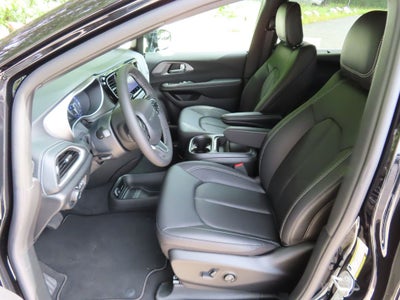 2027 Chrysler Pacifica PACIFICA SELECT