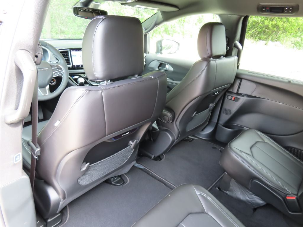 2027 Chrysler Pacifica PACIFICA SELECT