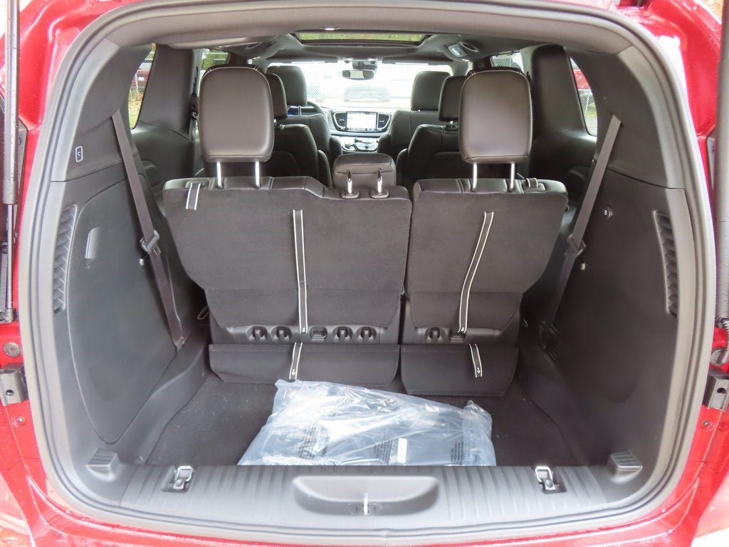 2026 Chrysler Pacifica PACIFICA SELECT AWD