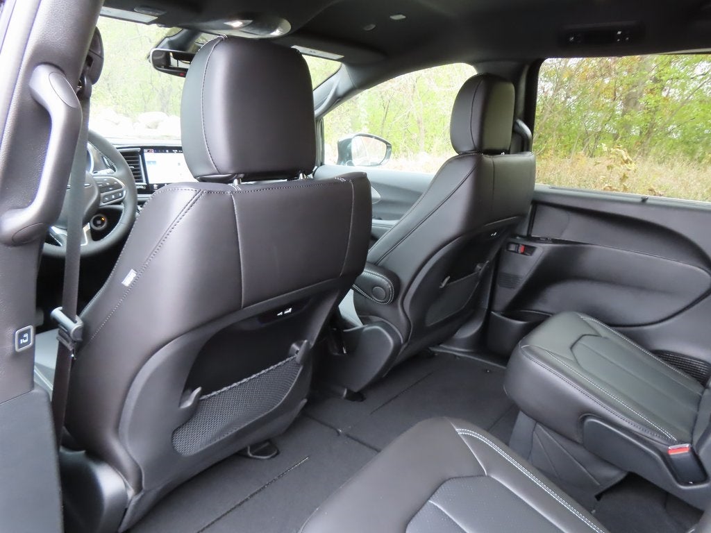 2026 Chrysler Pacifica PACIFICA SELECT AWD