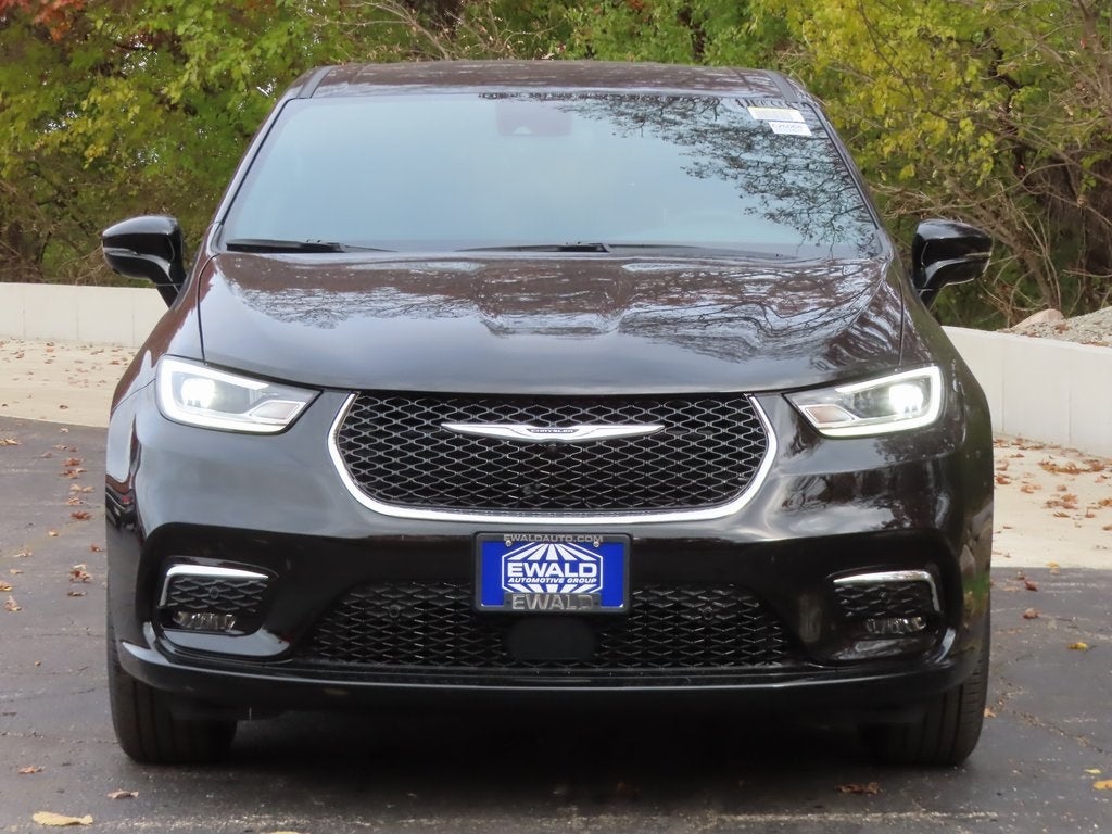 2026 Chrysler Pacifica PACIFICA SELECT AWD