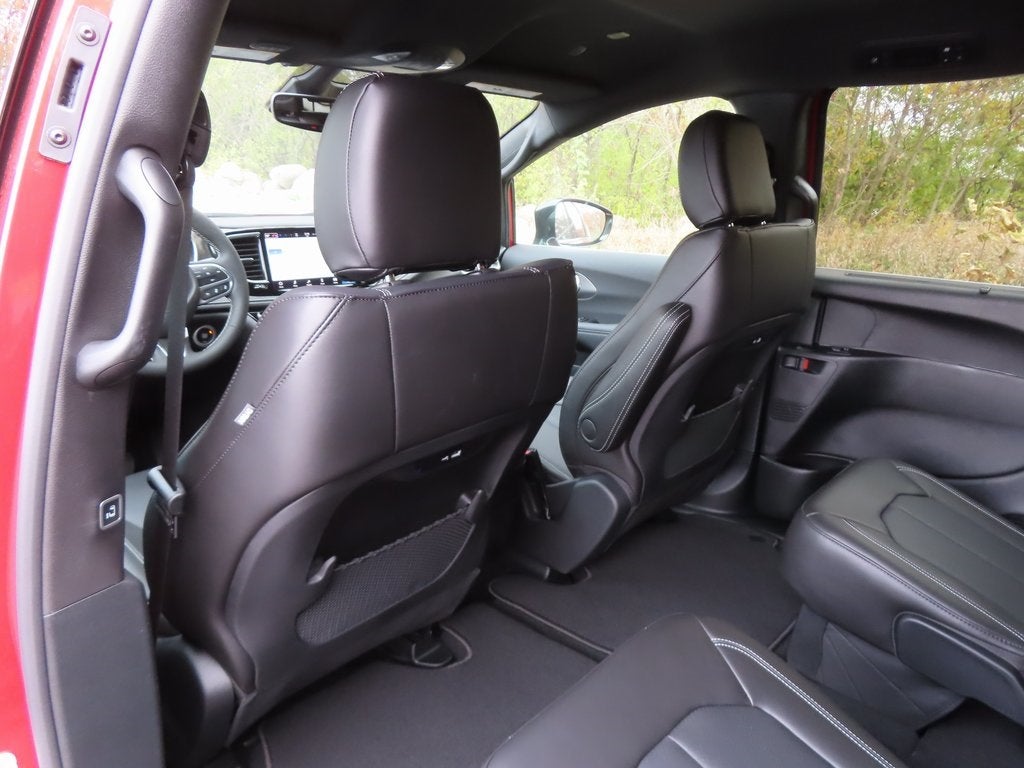 2026 Chrysler Pacifica PACIFICA SELECT AWD