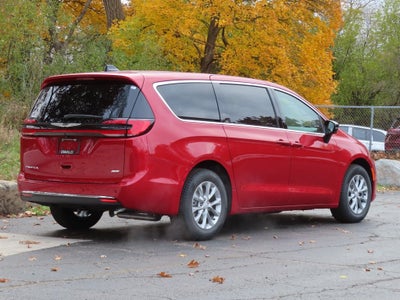 2026 Chrysler Pacifica PACIFICA SELECT AWD