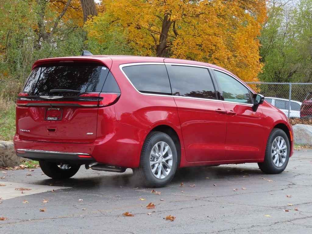 2026 Chrysler Pacifica PACIFICA SELECT AWD