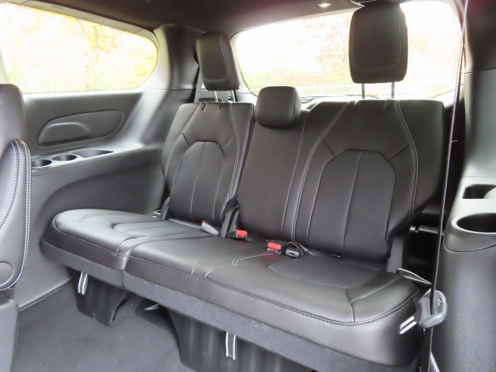 2026 Chrysler Pacifica PACIFICA SELECT AWD