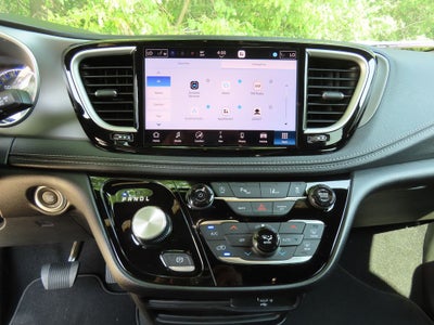 2027 Chrysler Pacifica PACIFICA SELECT AWD