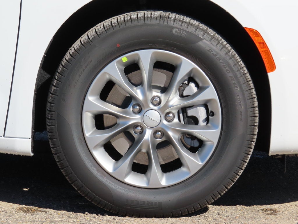 2027 Chrysler Pacifica PACIFICA SELECT AWD