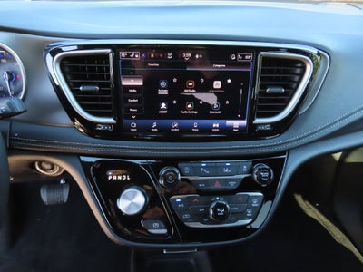 2027 Chrysler Pacifica PACIFICA SELECT AWD