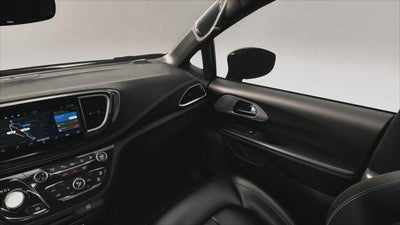 2027 Chrysler Pacifica PACIFICA SELECT AWD