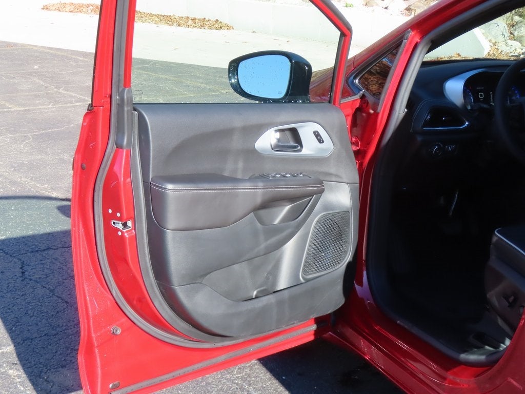 2026 Chrysler Pacifica PACIFICA LIMITED AWD