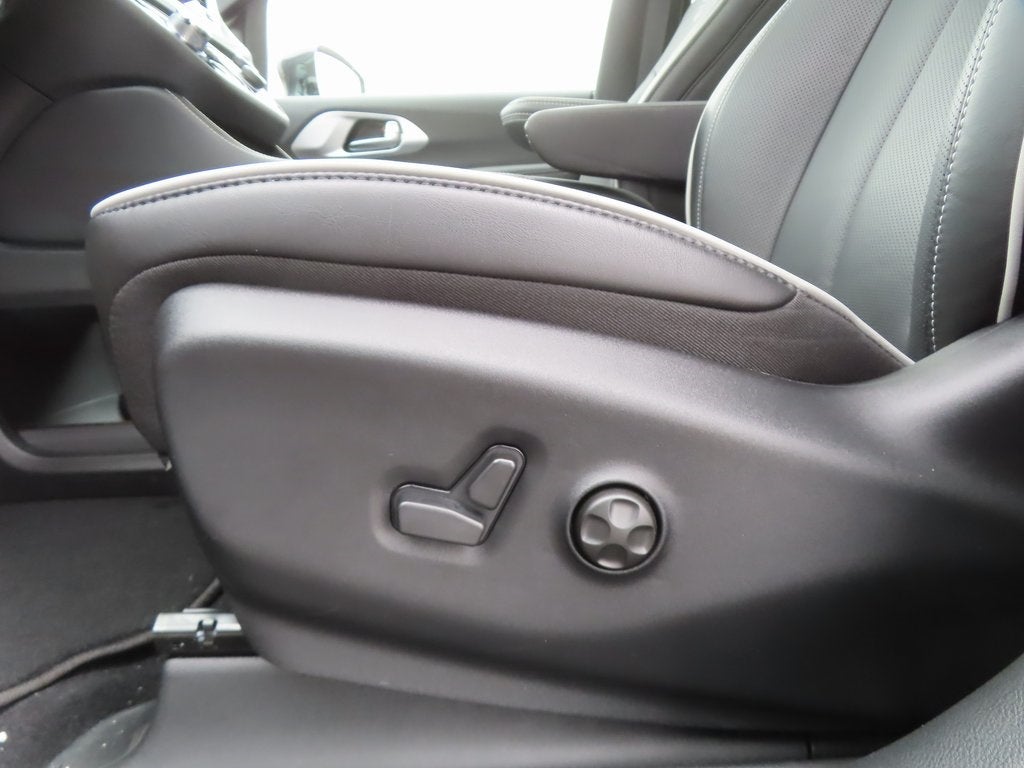 2026 Chrysler Pacifica PACIFICA LIMITED AWD