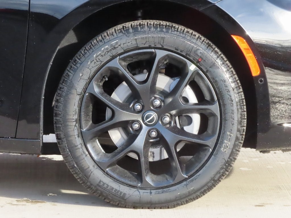 2026 Chrysler Pacifica PACIFICA LIMITED AWD