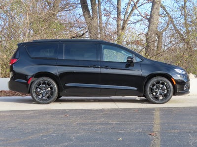 2026 Chrysler Pacifica PACIFICA LIMITED AWD