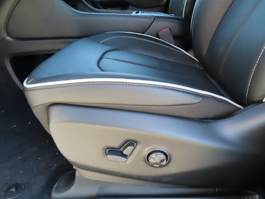 2027 Chrysler Pacifica PACIFICA LIMITED AWD