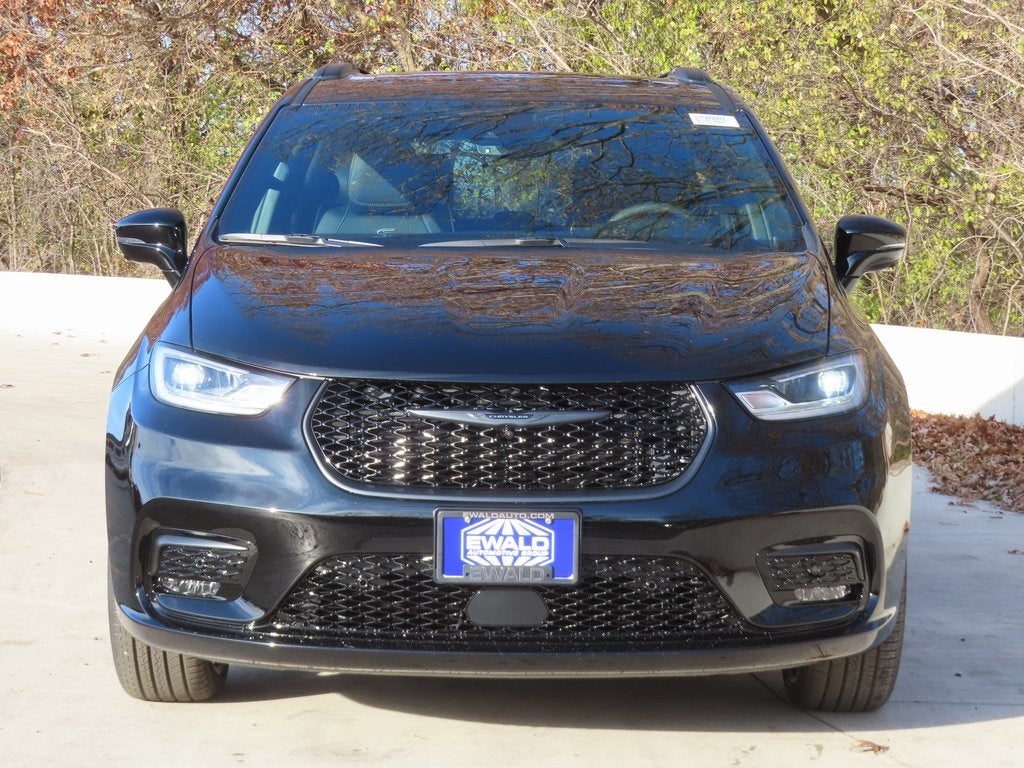 2026 Chrysler Pacifica PACIFICA LIMITED AWD