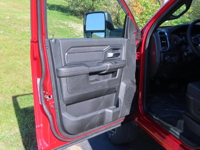 2027 RAM 3500 RAM 3500 BIG HORN CREW CAB 4X4 6'4' BOX