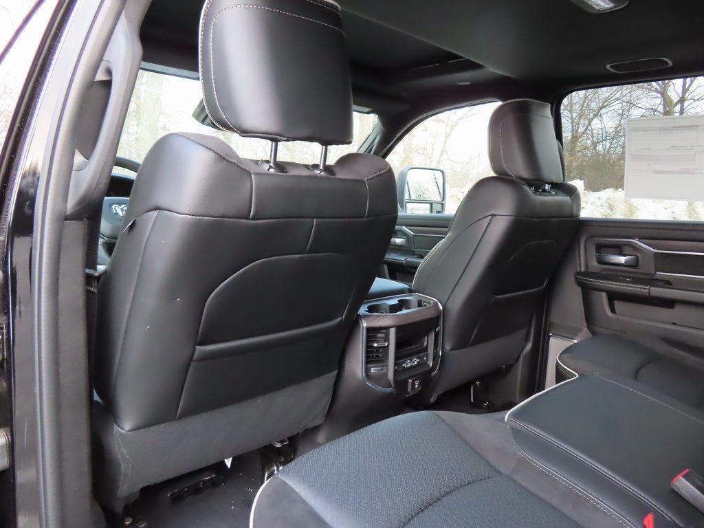 2026 RAM 3500 RAM 3500 LARAMIE CREW CAB 4X4 6'4' BOX