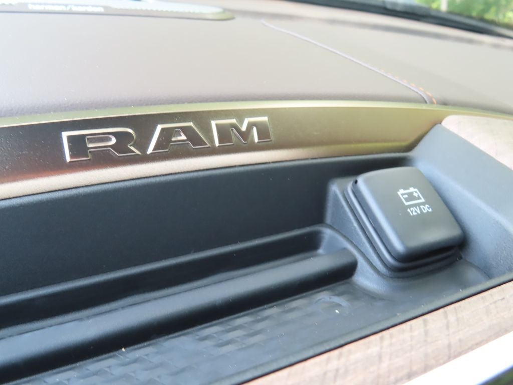 2026 RAM 3500 RAM 3500 LIMITED LONGHORN CREW CAB 4X4 8' BOX