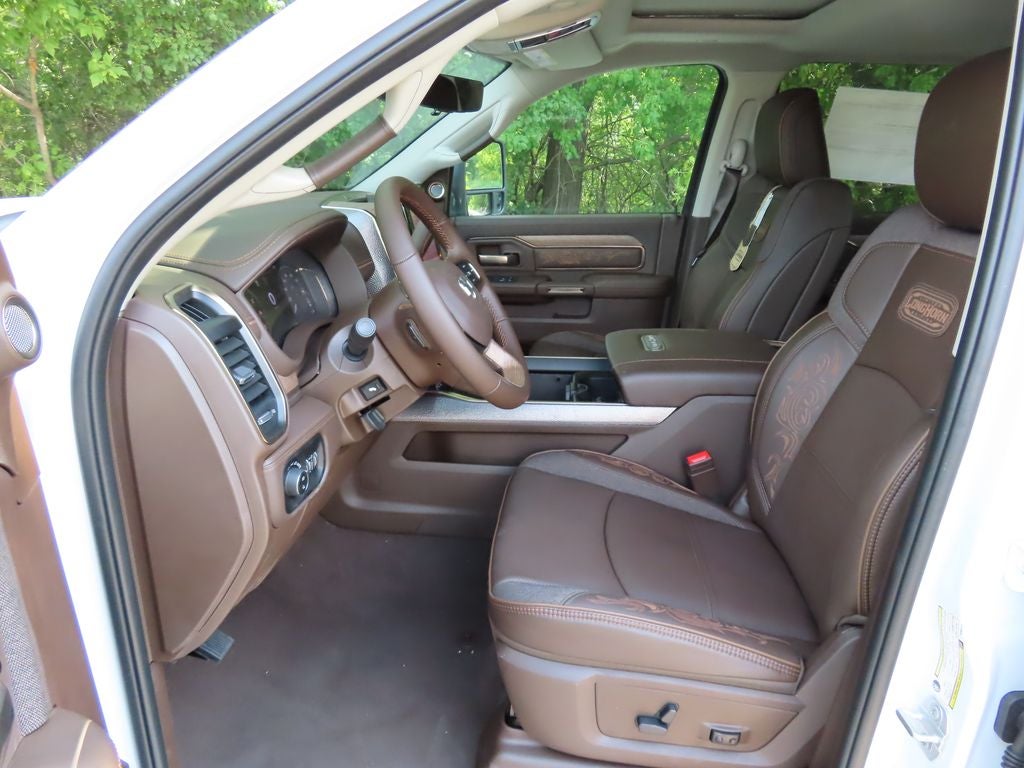 2026 RAM 3500 RAM 3500 LIMITED LONGHORN CREW CAB 4X4 8' BOX