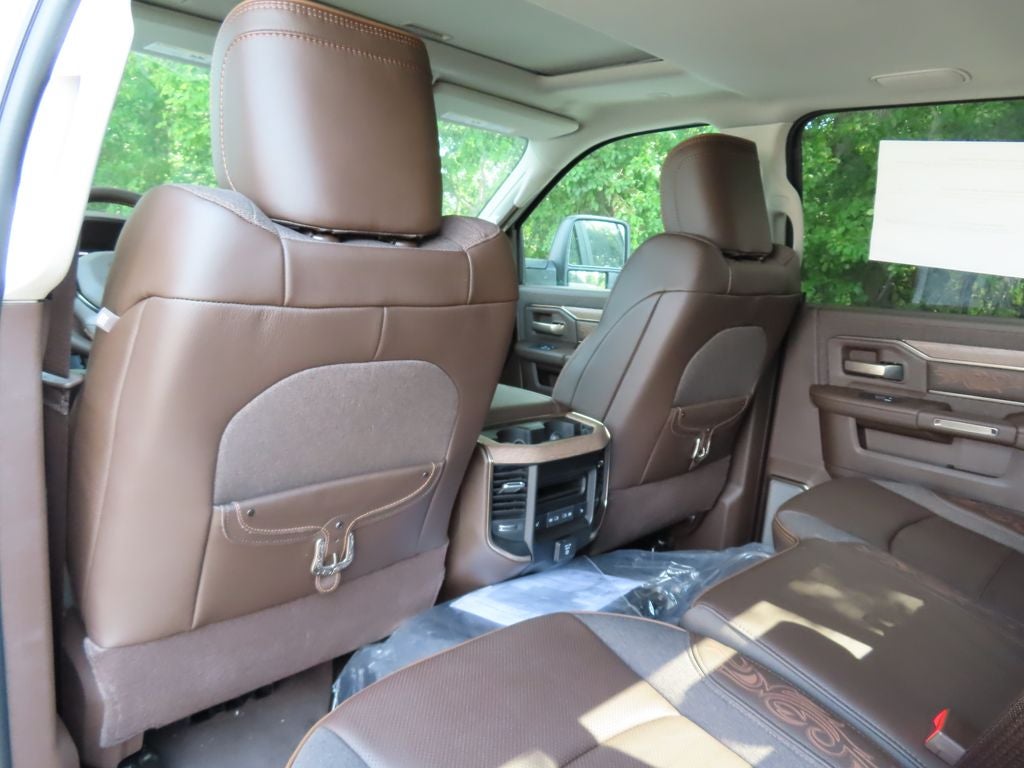 2026 RAM 3500 RAM 3500 LIMITED LONGHORN CREW CAB 4X4 8' BOX