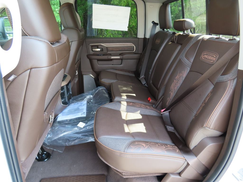 2026 RAM 3500 RAM 3500 LIMITED LONGHORN CREW CAB 4X4 8' BOX