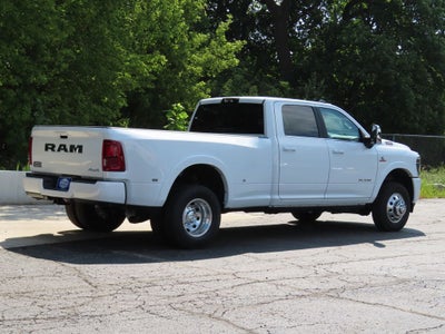 2026 RAM 3500 RAM 3500 LIMITED LONGHORN CREW CAB 4X4 8' BOX