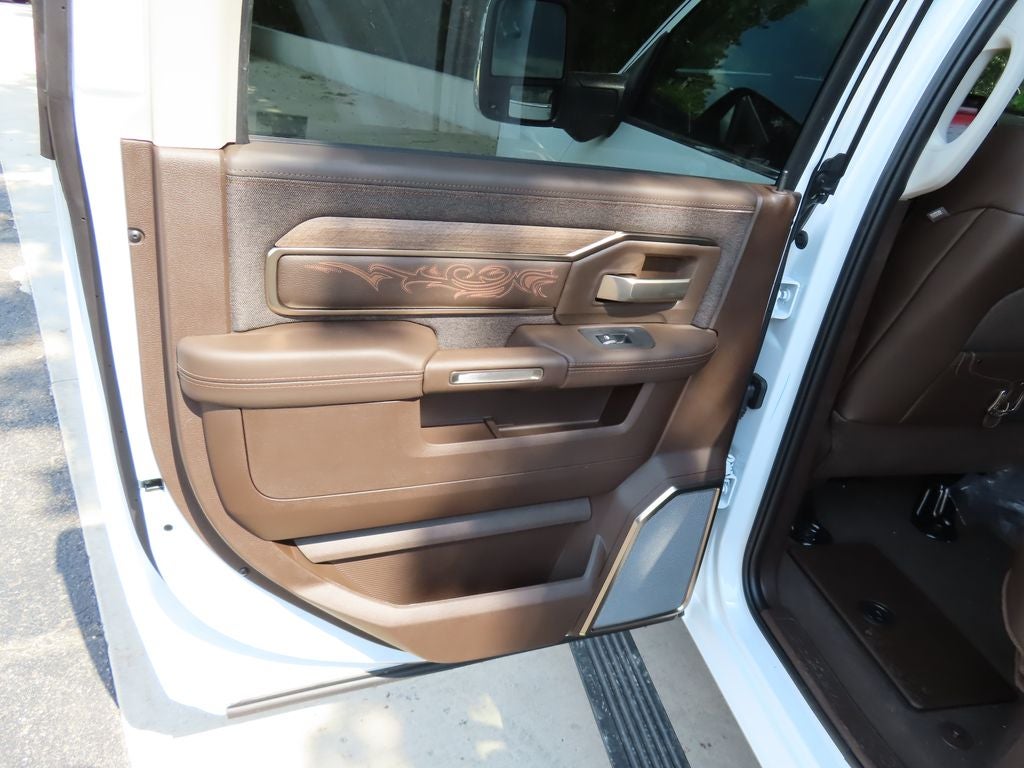 2026 RAM 3500 RAM 3500 LIMITED LONGHORN CREW CAB 4X4 8' BOX