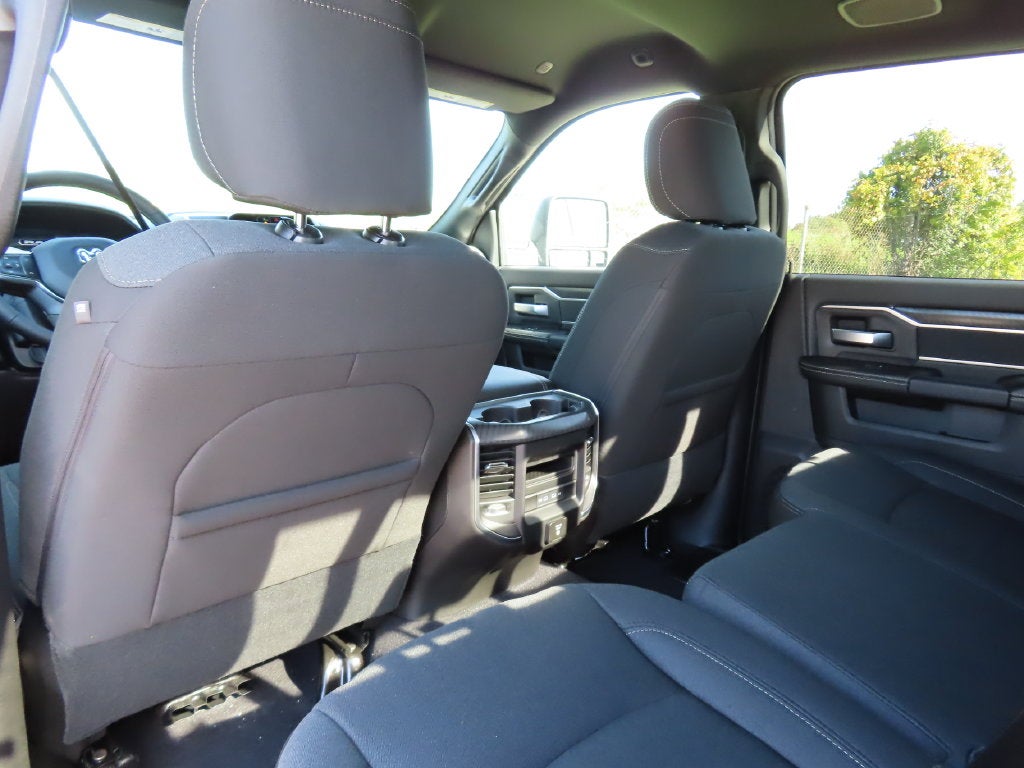 2027 RAM 2500 RAM 2500 BIG HORN CREW CAB 4X4 6'4' BOX