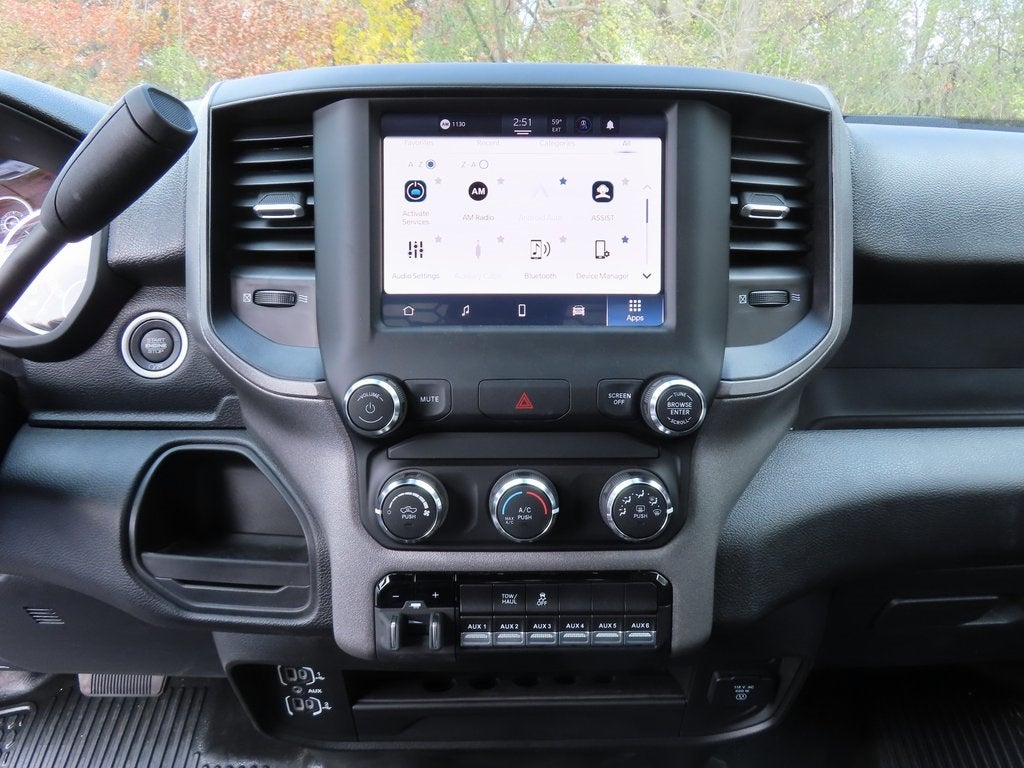 2024 RAM 3500 RAM 3500 TRADESMAN CHASSIS REGULAR CAB 4X4 84' CA