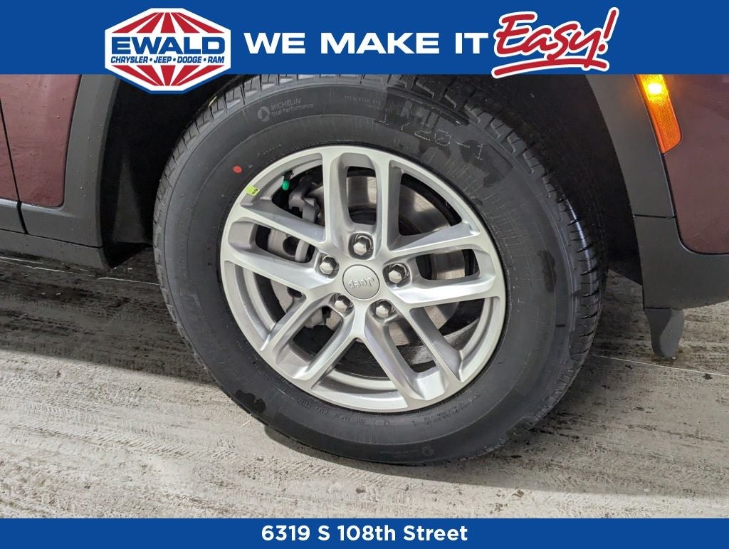 2025 Jeep Grand Cherokee Laredo