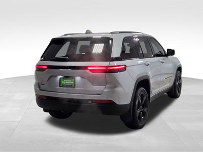 2022 Jeep Grand Cherokee Altitude
