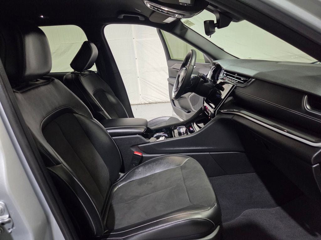 2022 Jeep Grand Cherokee Altitude