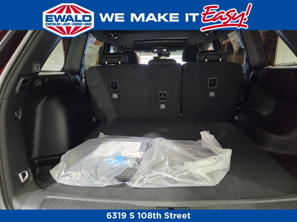 2025 Jeep Grand Cherokee Laredo X