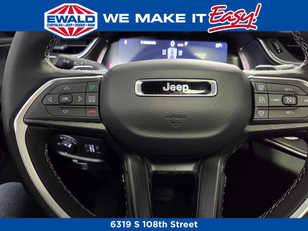 2025 Jeep Grand Cherokee Laredo X